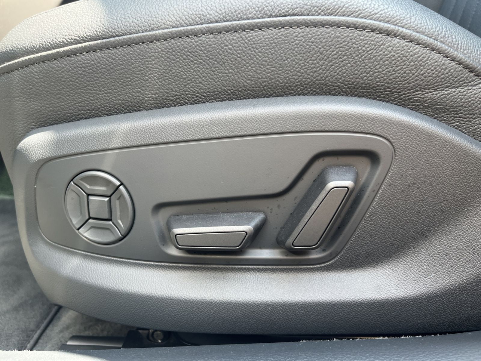 Audi A8 50 TDI quattro - Samsaru's Car Outlet