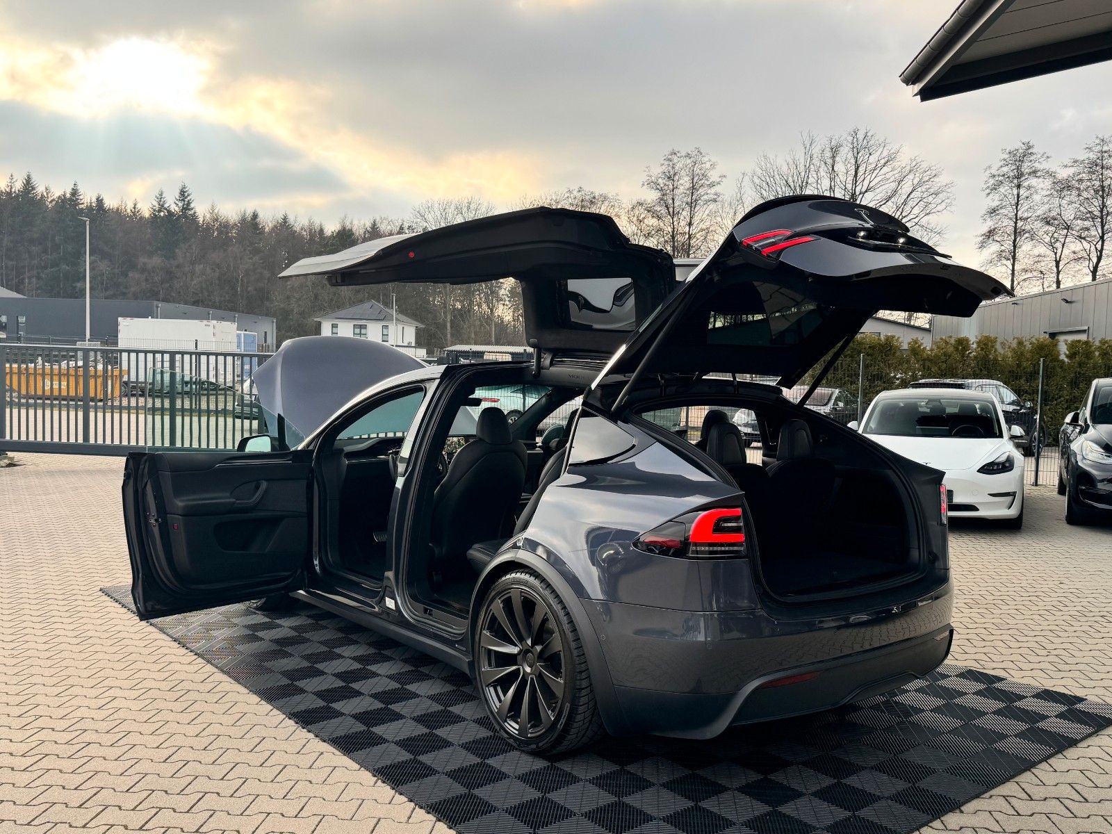 Tesla MODEL X PLAID | ENHANCED AP | 6SEAT | 22INCH