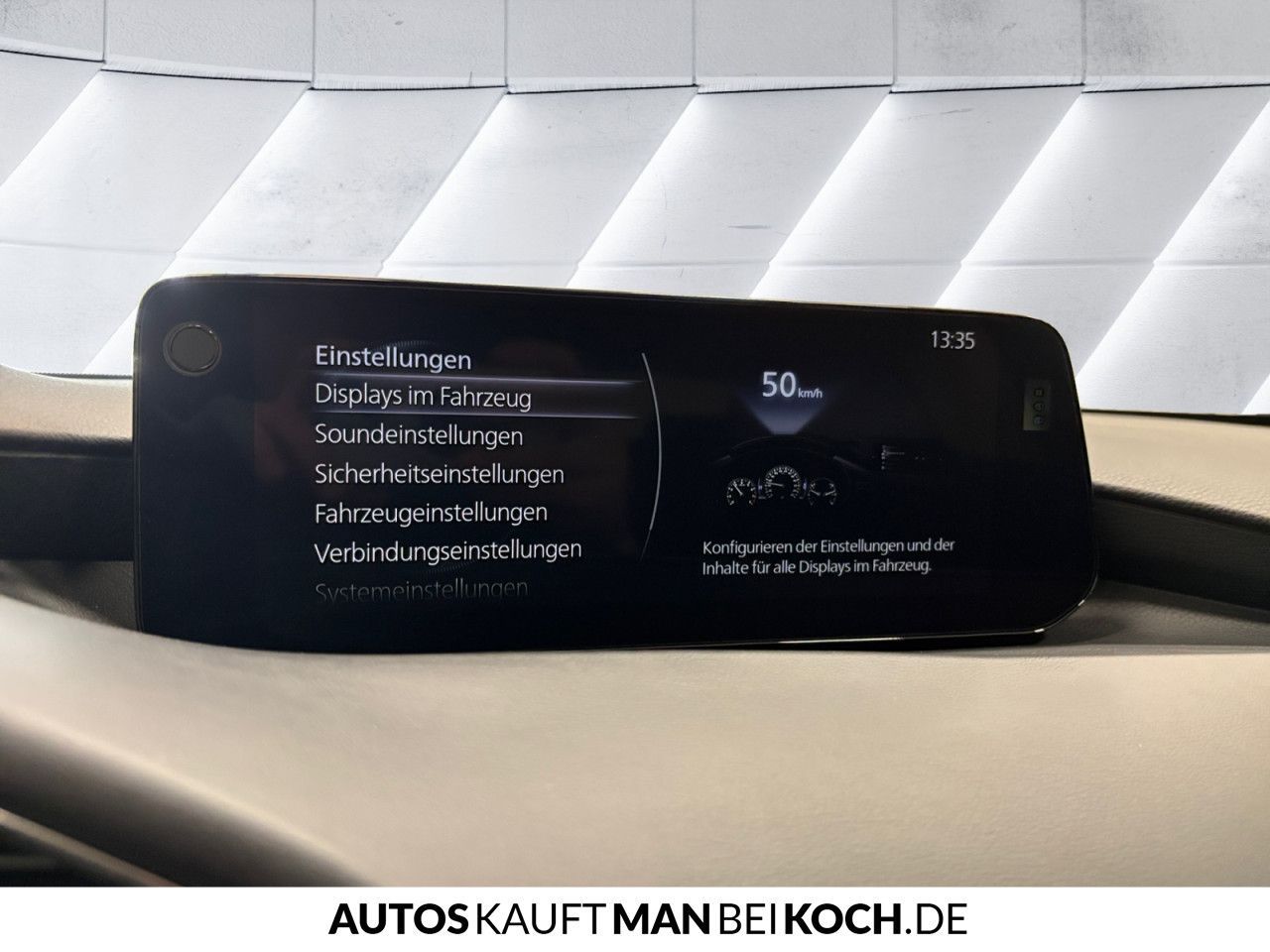 Mazda 3 2.0L SKY- X 186ps 6AT 2025 Exclusive-line DESI