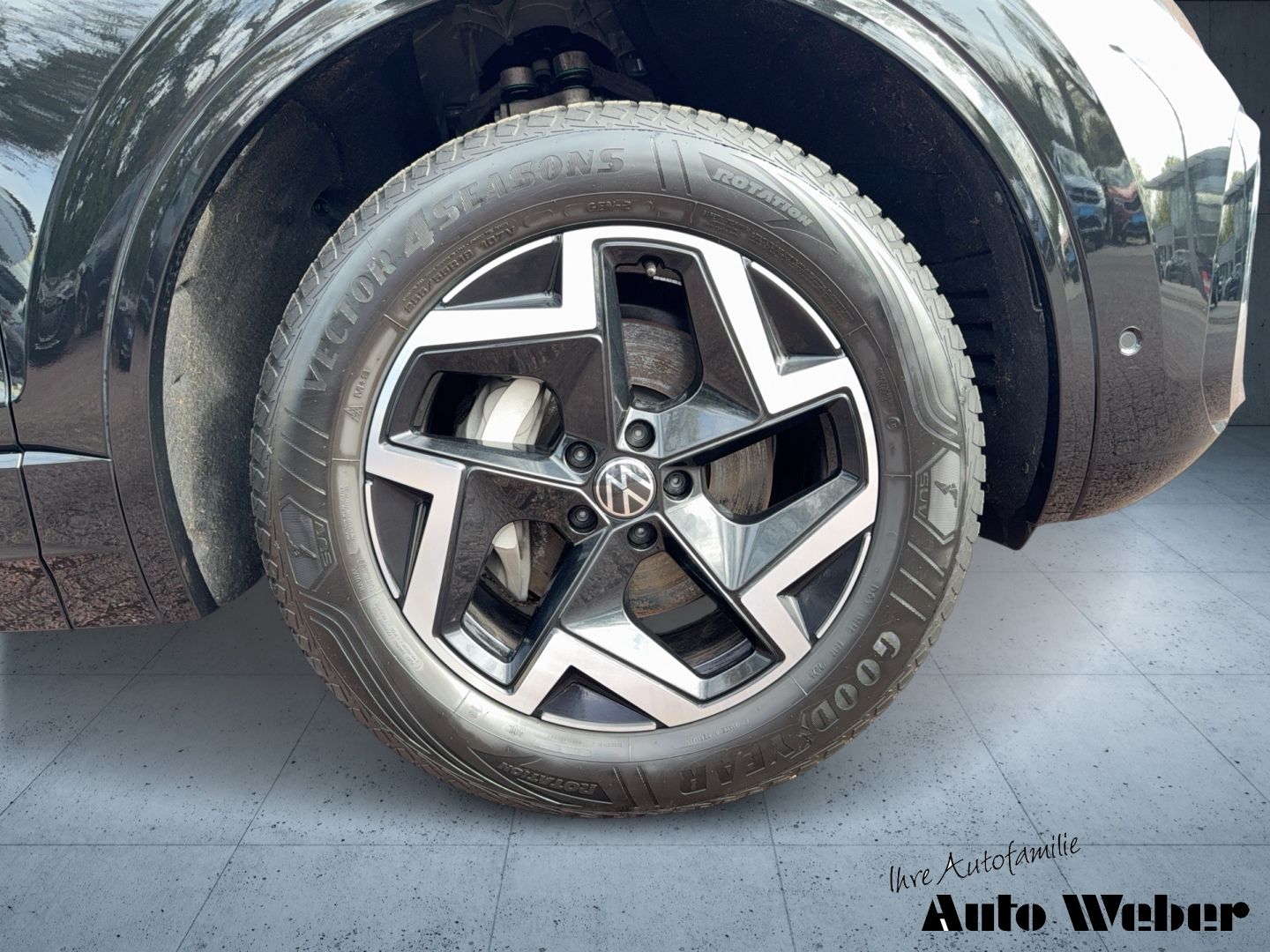 Volkswagen Touareg 3.0TDI R-Line Matrix Luft HUD Keyless AH