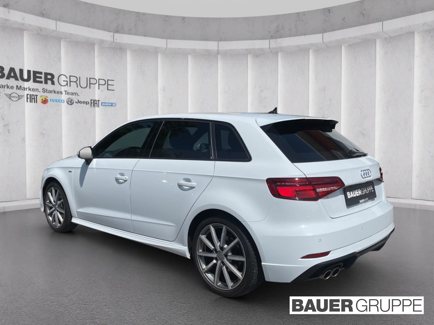 Audi A3 Sportback 35 TFSI S line - Samsaru's Car Outlet