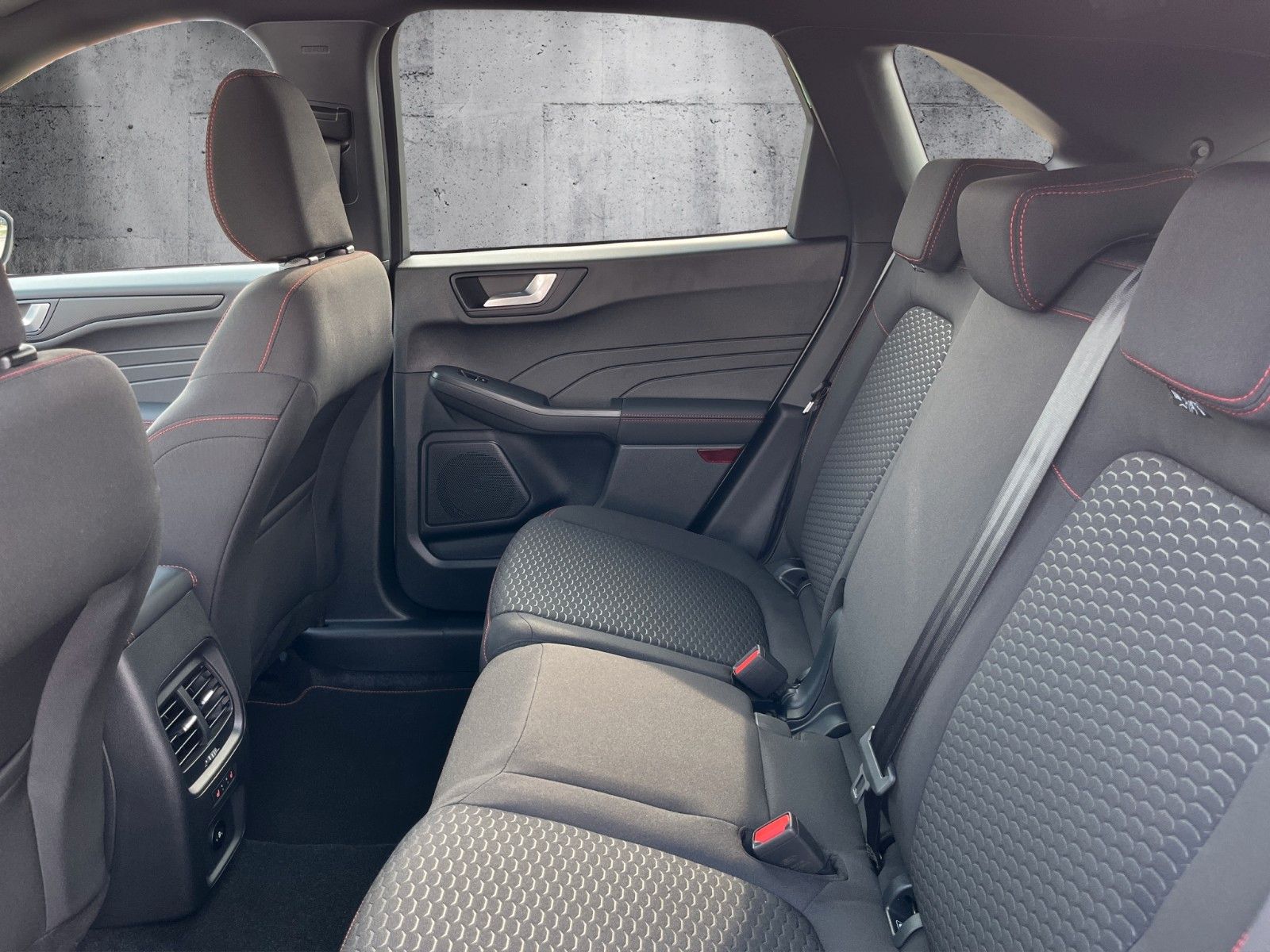 Ford Kuga ST-Line - Samsaru's Car Outlet