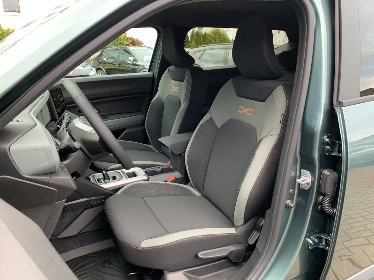 Dacia Duster EXTREME HYBRID 140 - Samsaru's Car Outlet
