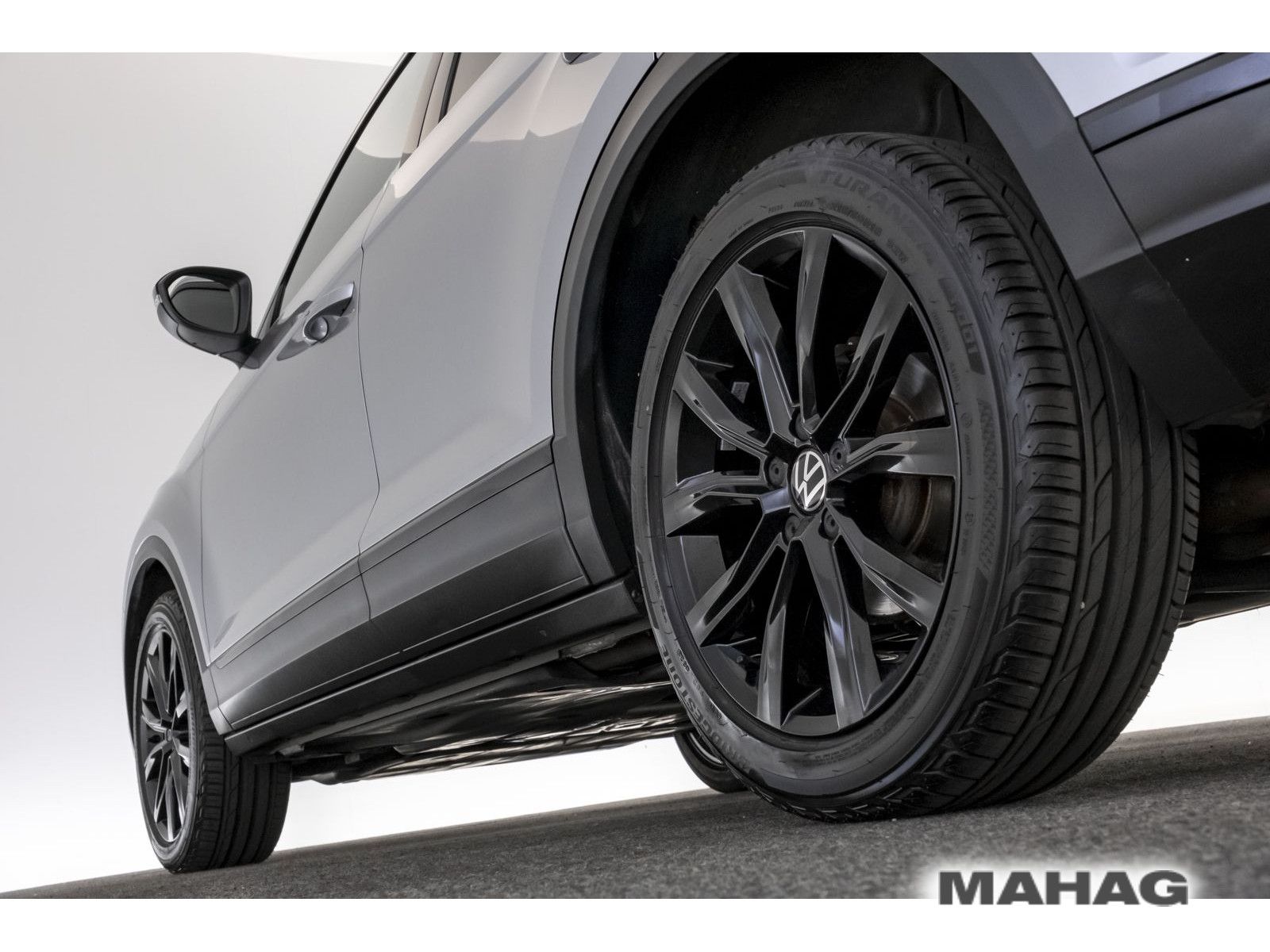 Volkswagen T-ROC 1.5 TSI Style BlackStyle - Samsaru's Car Outlet