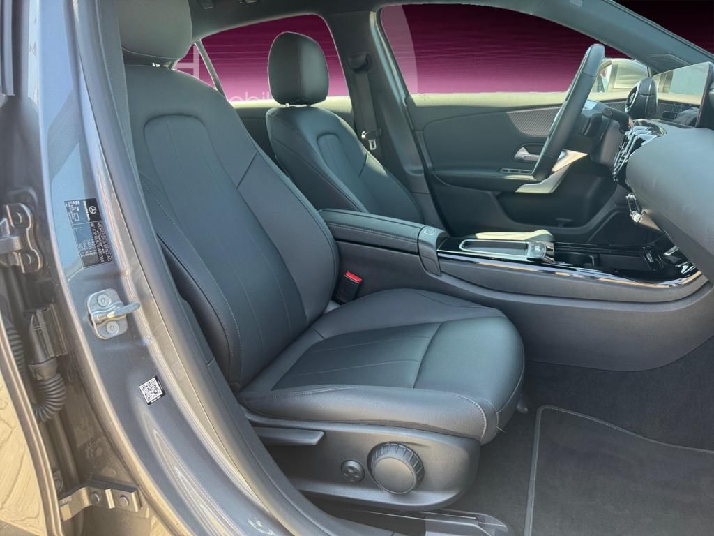 Mercedes-Benz A 180 7G-DCT Progressive - Samsaru's Car Outlet
