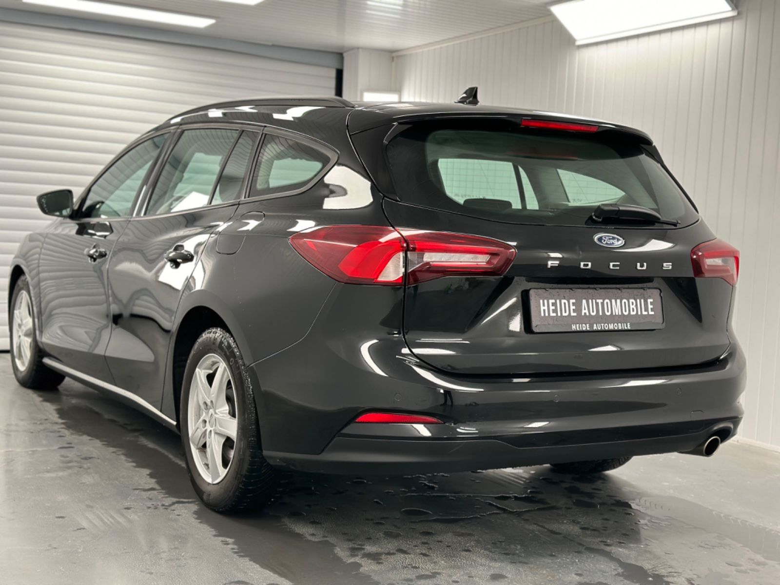 Ford Focus Turnier - Samsaru's Car Outlet
