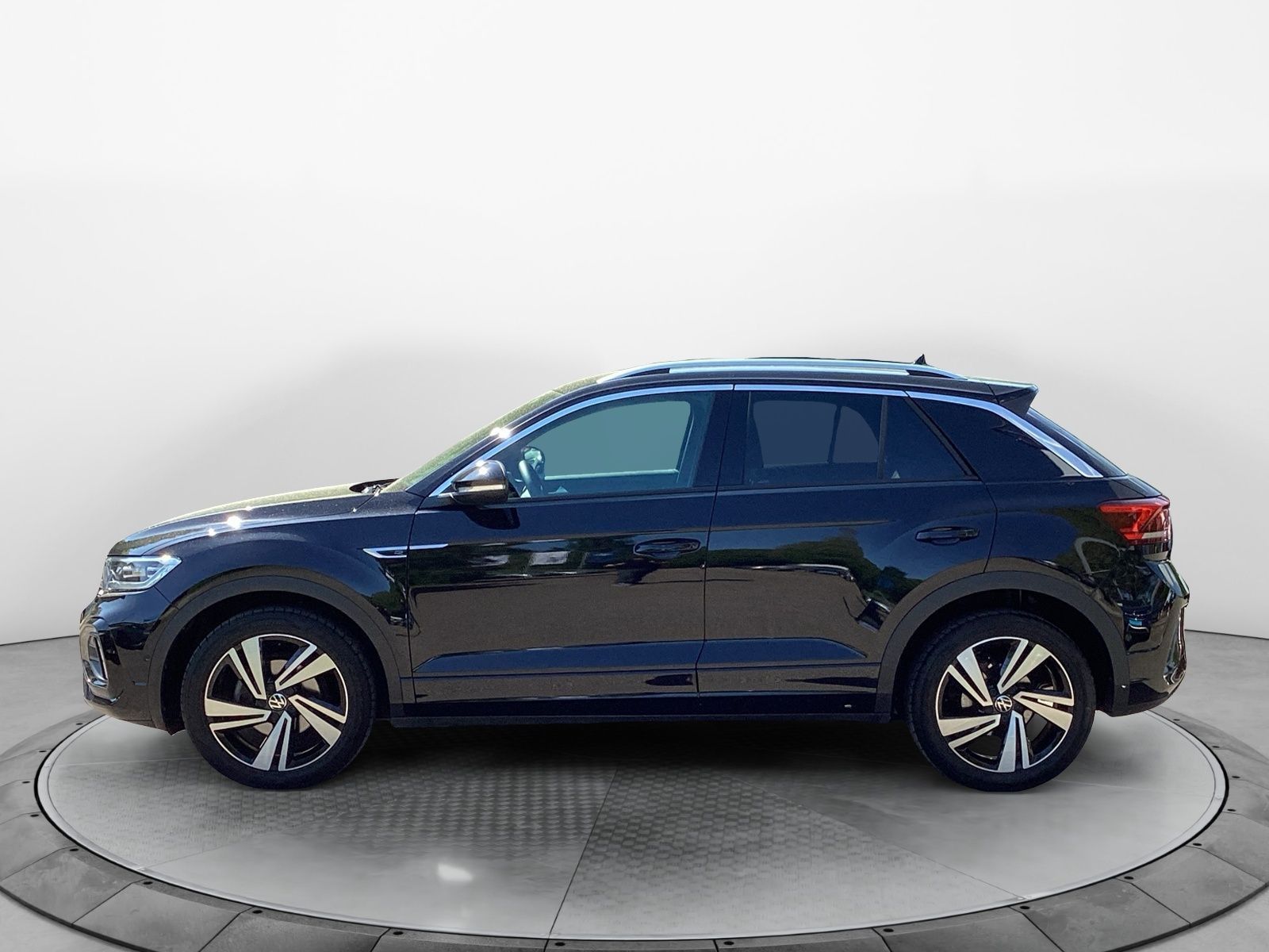 Volkswagen T-Roc 1.5TSI R-Line - Samsaru's Car Outlet
