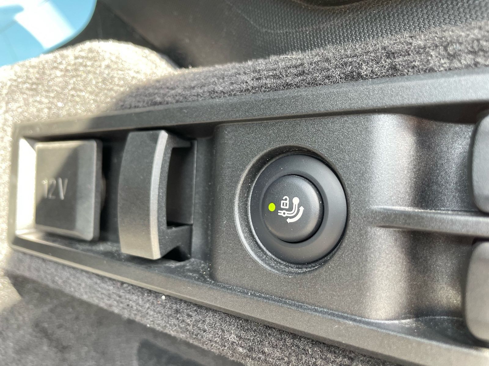 BMW 330e xDrive Tour M Sport || AHK Pano ACC 360 H&K