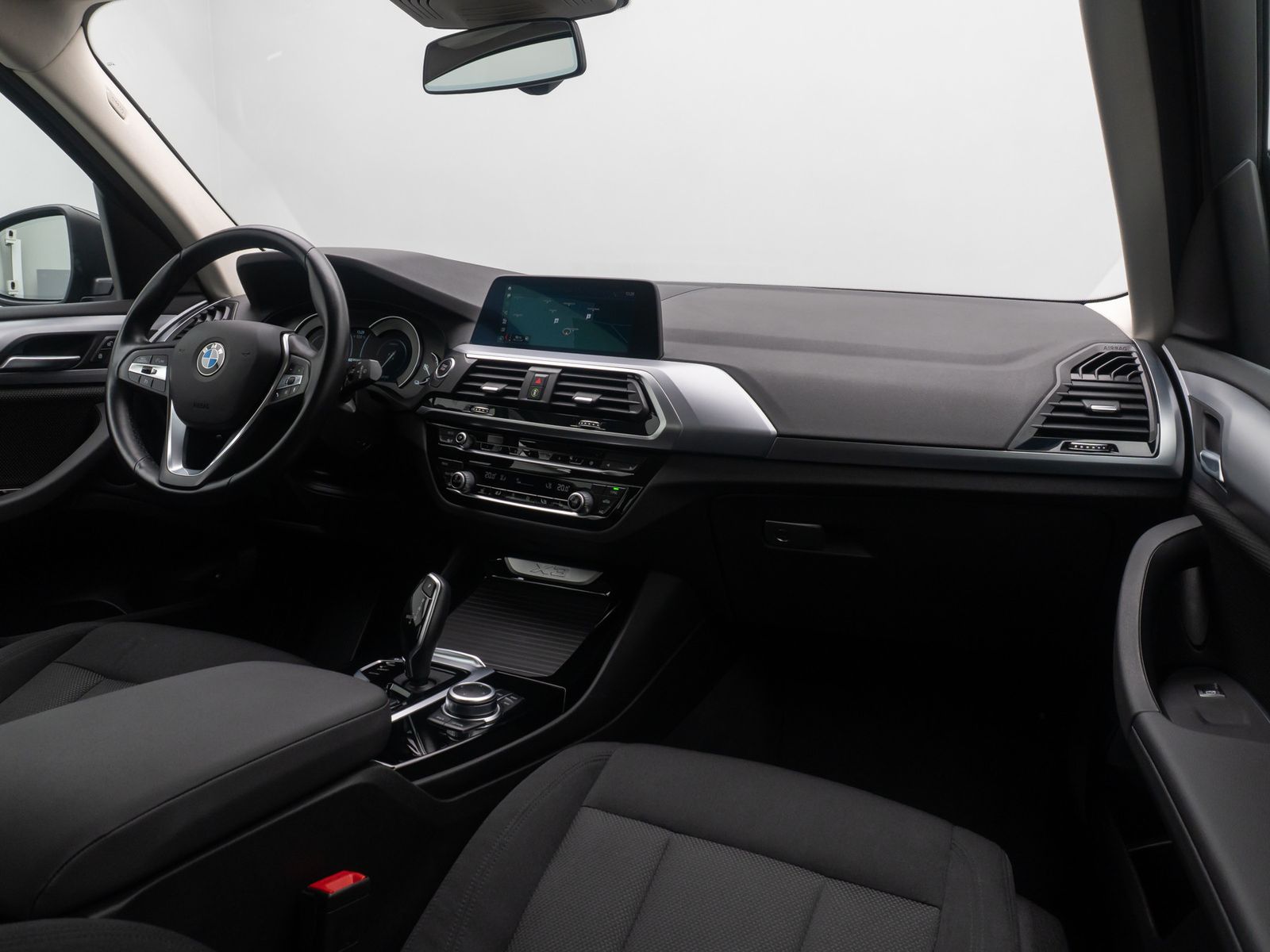 BMW X3 xD30e Kamera HUD DAB Komfort Sport LED 18Zoll