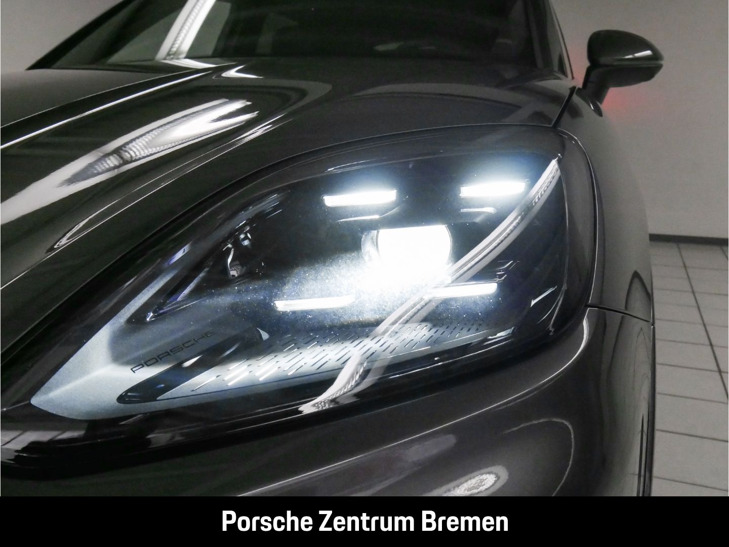 Porsche Cayenne BOSE Hinterachslenkung 90L Head-Up PASM