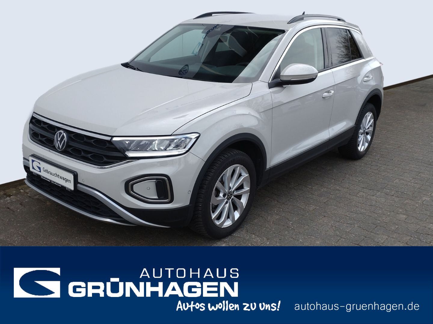Volkswagen T-Roc 1.5 TSI Life DSG - Samsaru's Car Outlet