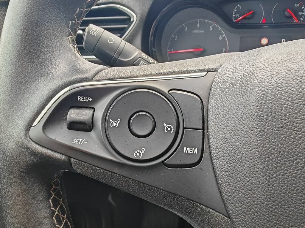 Opel Grandland X 1.5 D EAT8 - Samsaru's Car Outlet