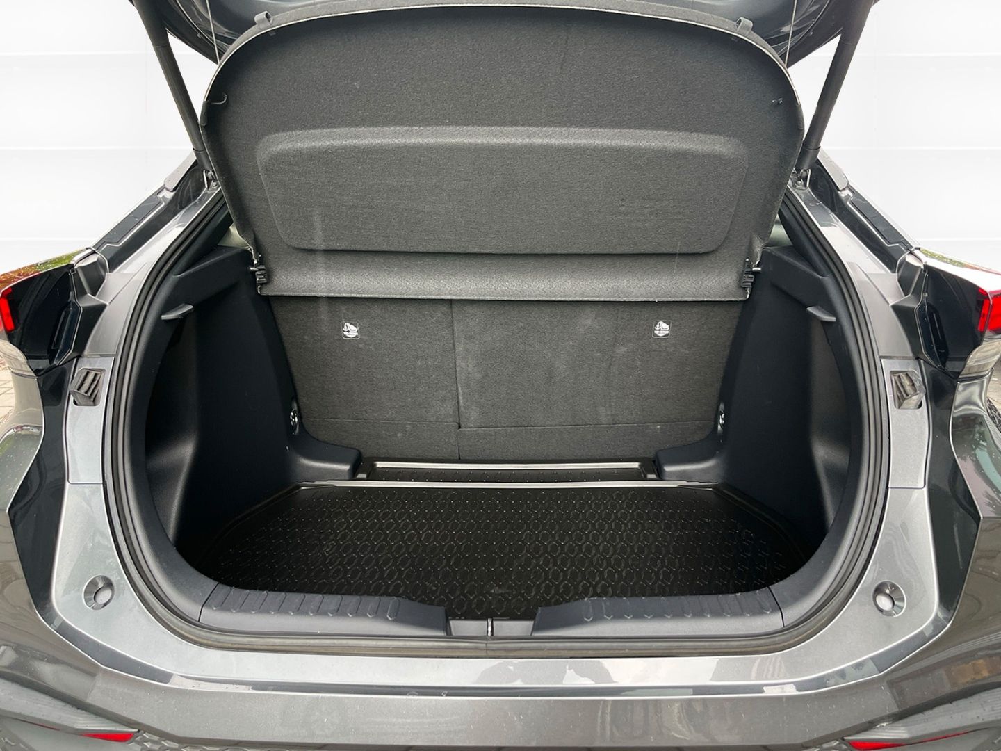 Toyota C-HR Hybrid Team D +Smartphone-Integration +Kame