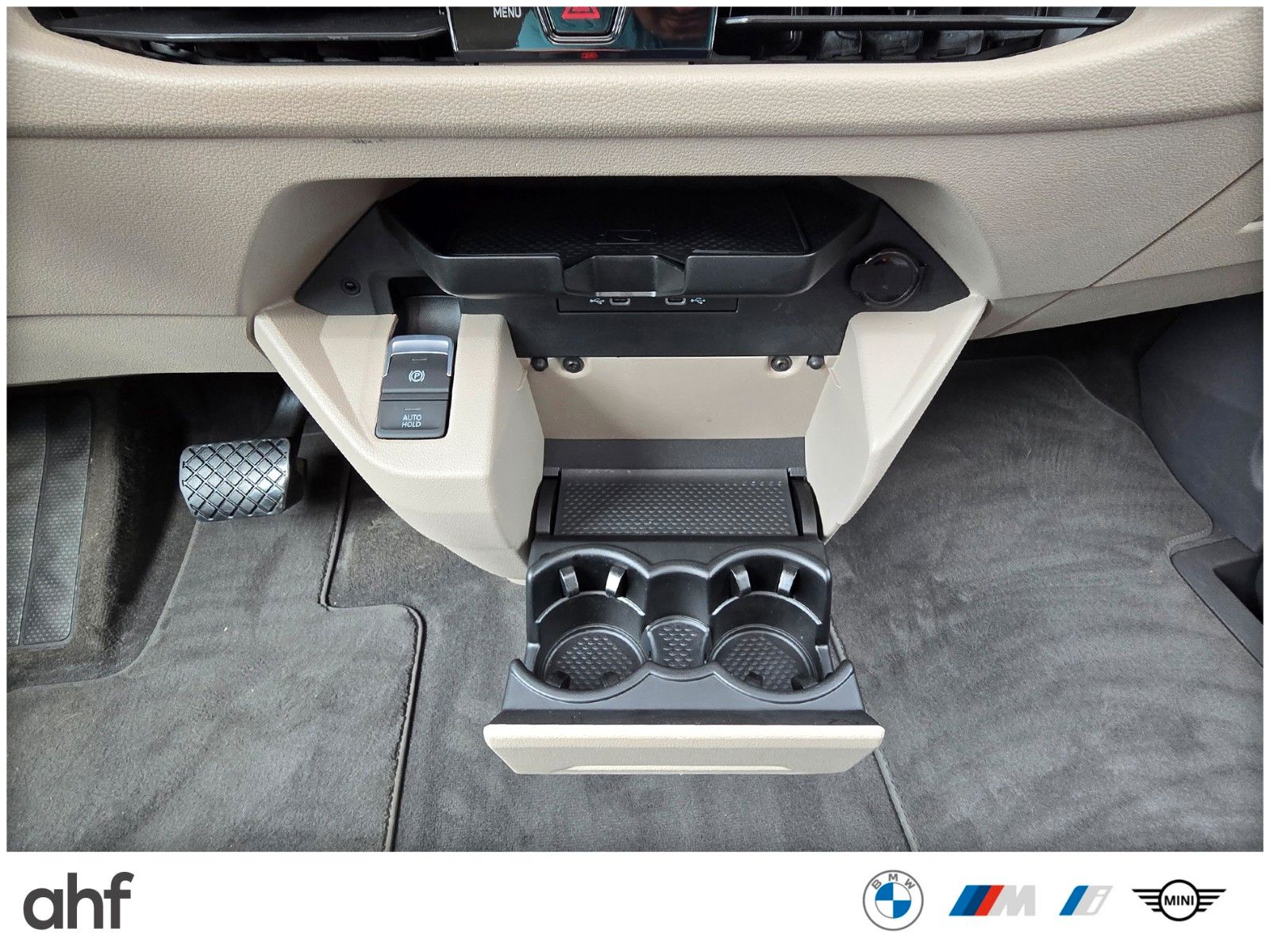 Volkswagen T7 Multivan EDITION - Samsaru's Car Outlet