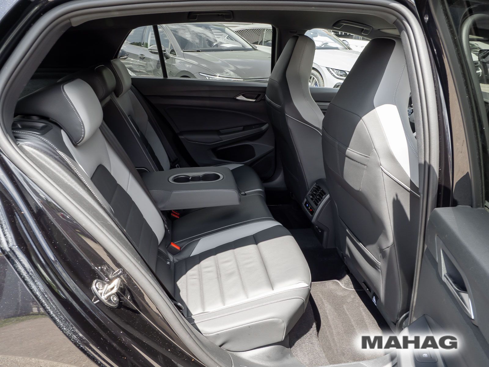 Volkswagen Golf VIII GTE 1,4 eHybrid AHK Leder LED+ Navi Pa