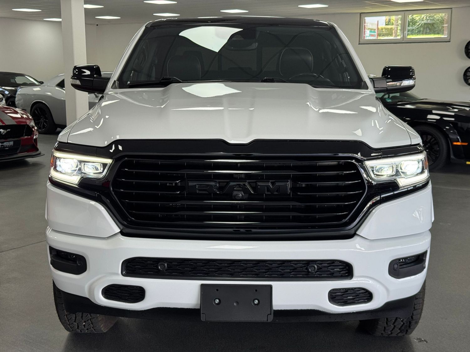 Dodge RAM 5,7l V8 *LIMITED / AHK / VOLL*