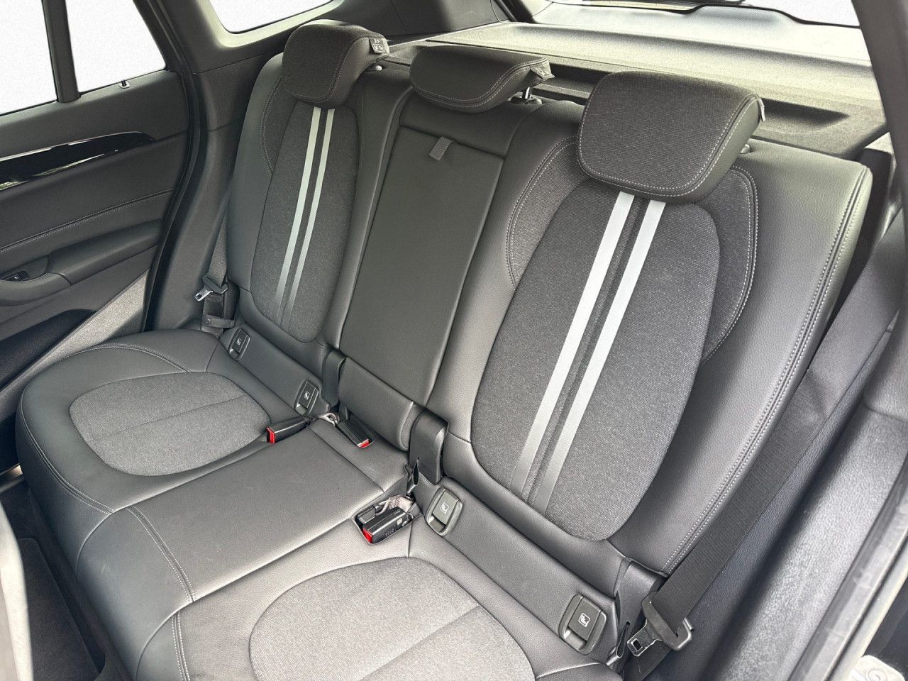 BMW X1 xDrive25e M Sport - Samsaru's Car Outlet