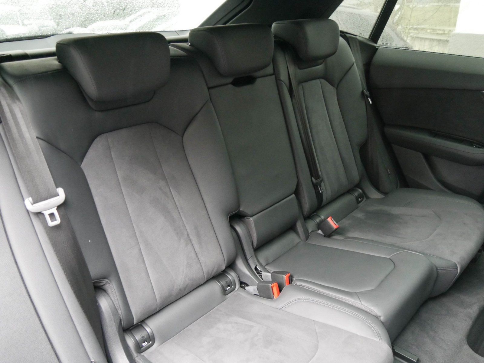 Audi RS Q8 HD-Matrix Pano B&O STHZG Luft