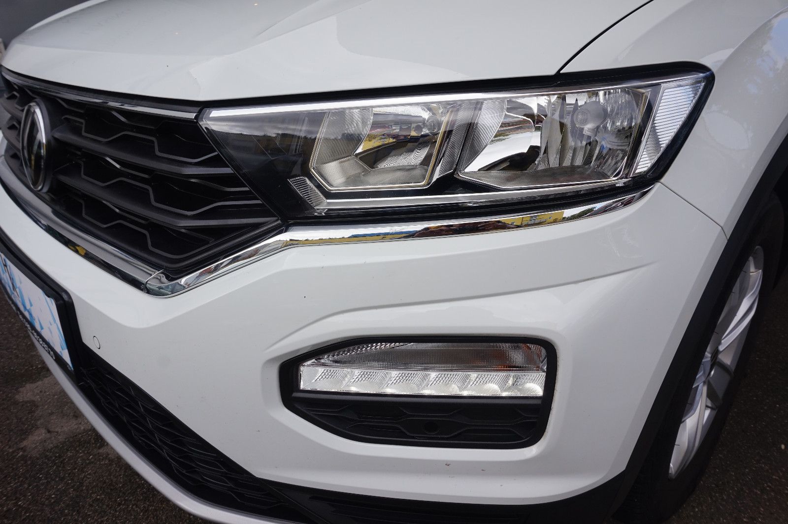 Volkswagen T-Roc Style - Samsaru's Car Outlet