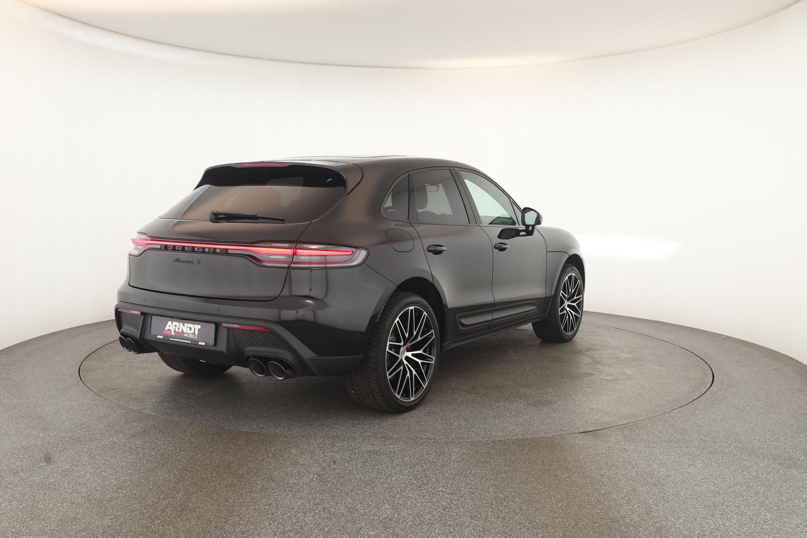 Porsche Macan S - Samsaru's Car Outlet