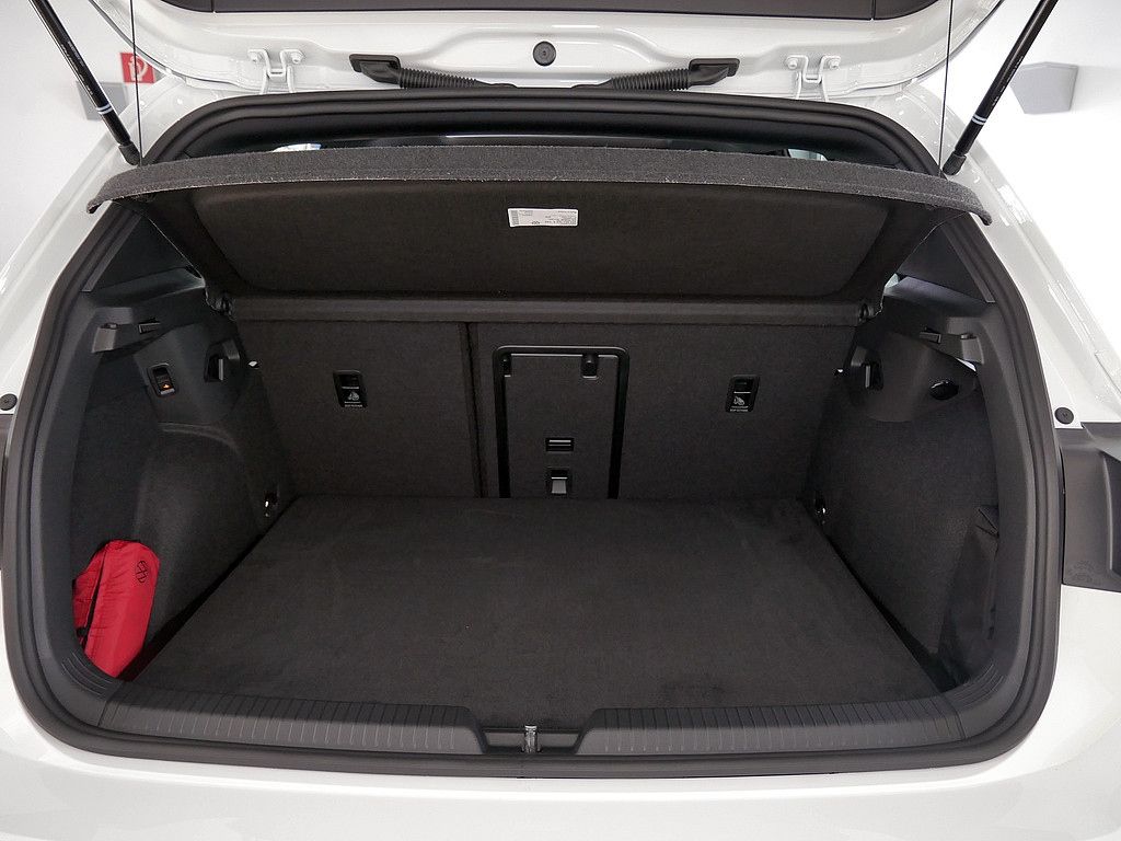 Volkswagen Golf R Black Edition 4Motion DSG PANO AHK MATRIX