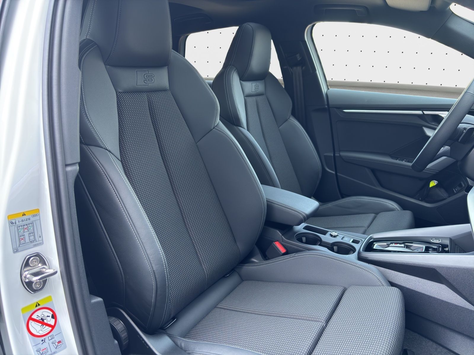 Audi A3 Sportback 35 TDI S-LINE - Samsaru's Car Outlet