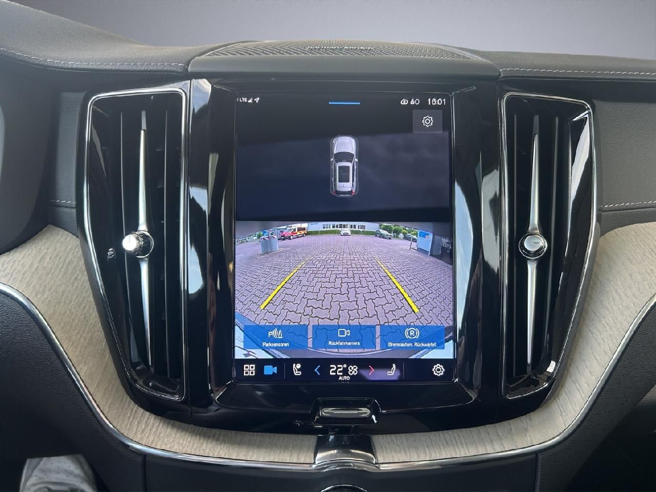 Volvo XC60 Inscription T8 Recharge *AHK*Xenium Paket