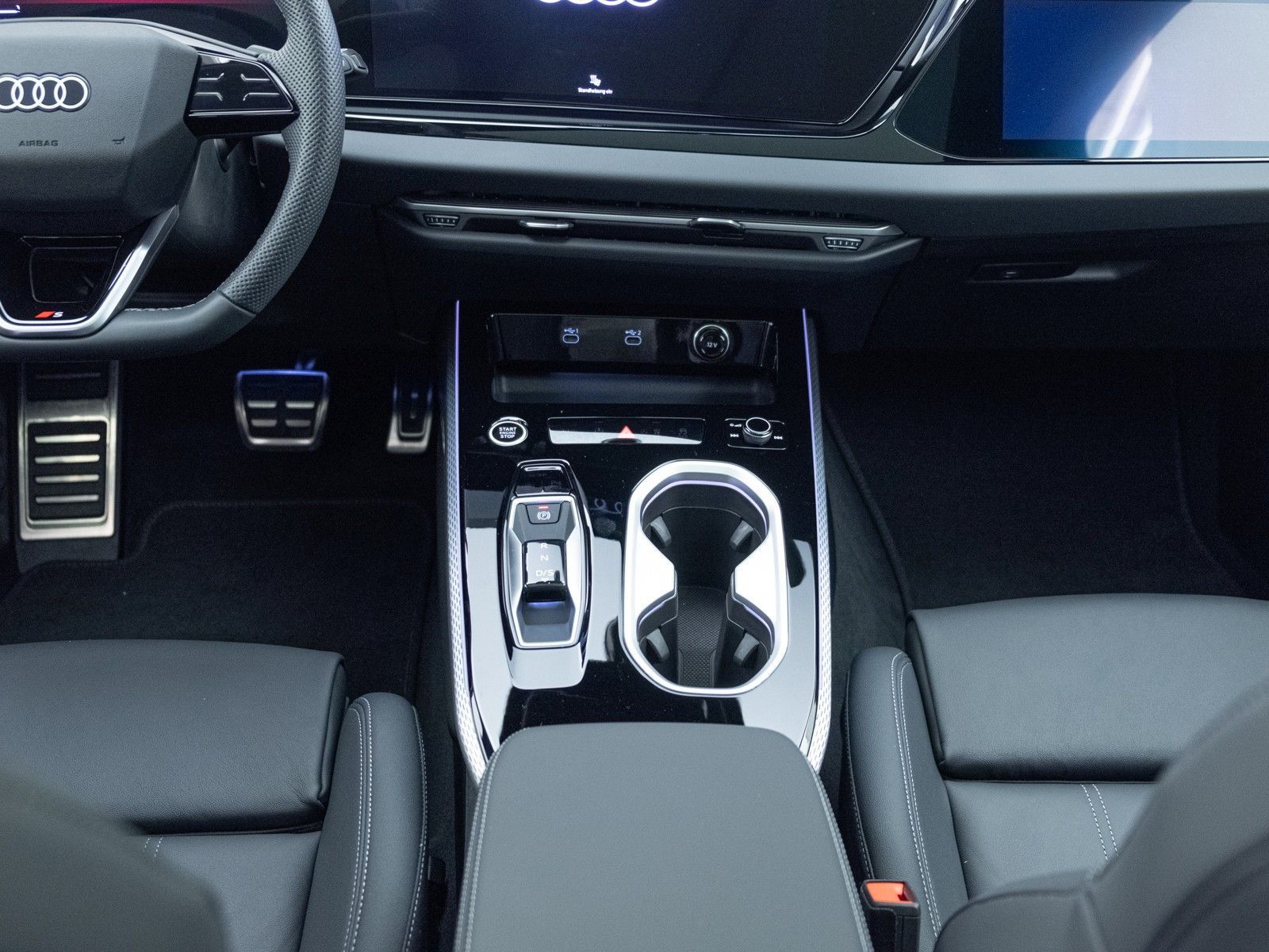 Audi A6 Avant TFSI 150 kW S-TRO*MATRX*S-LINE*AHK*PANO