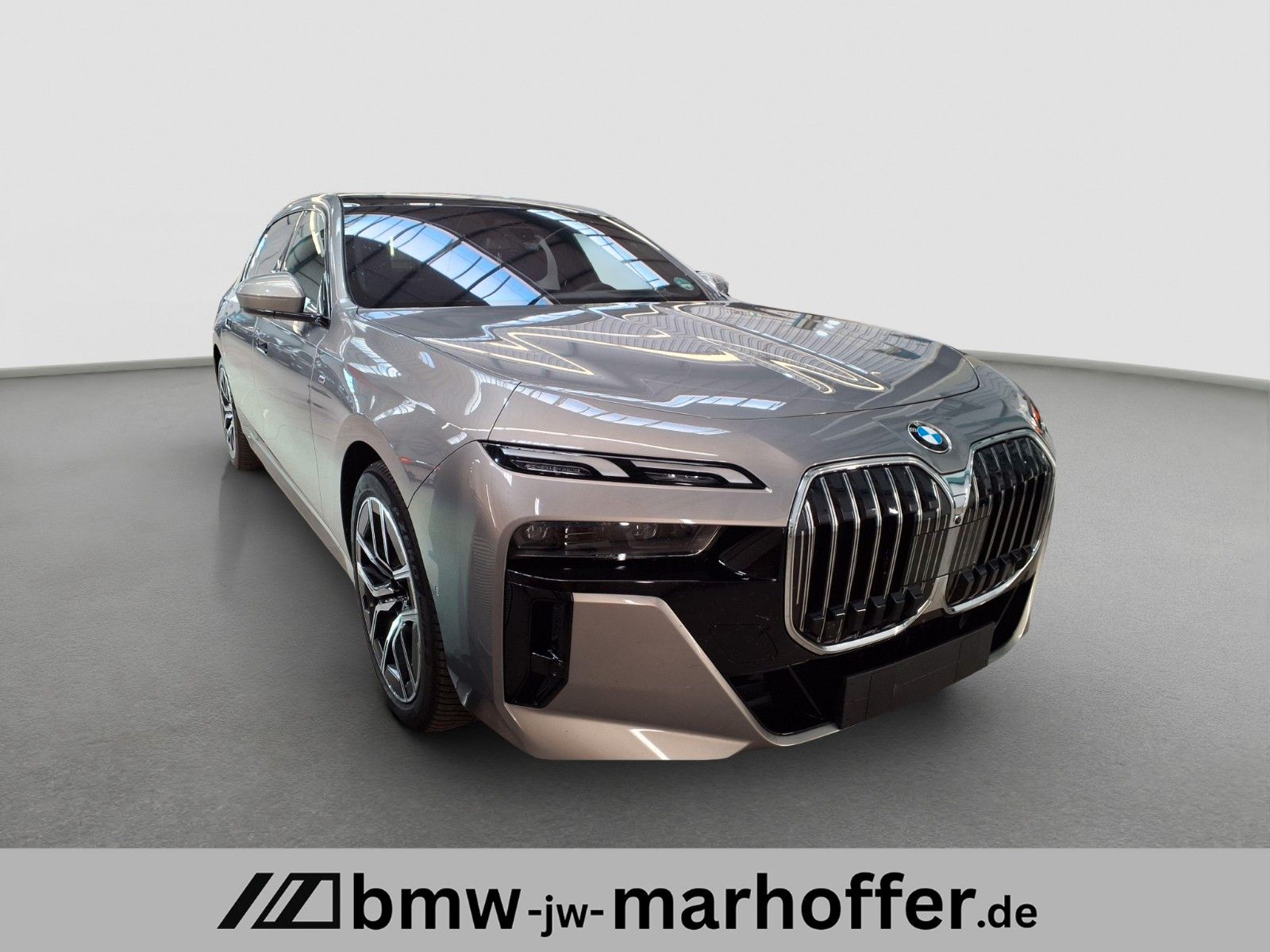 BMW 740 d xDrive MSport 21 Zoll Standhzg iCONIC