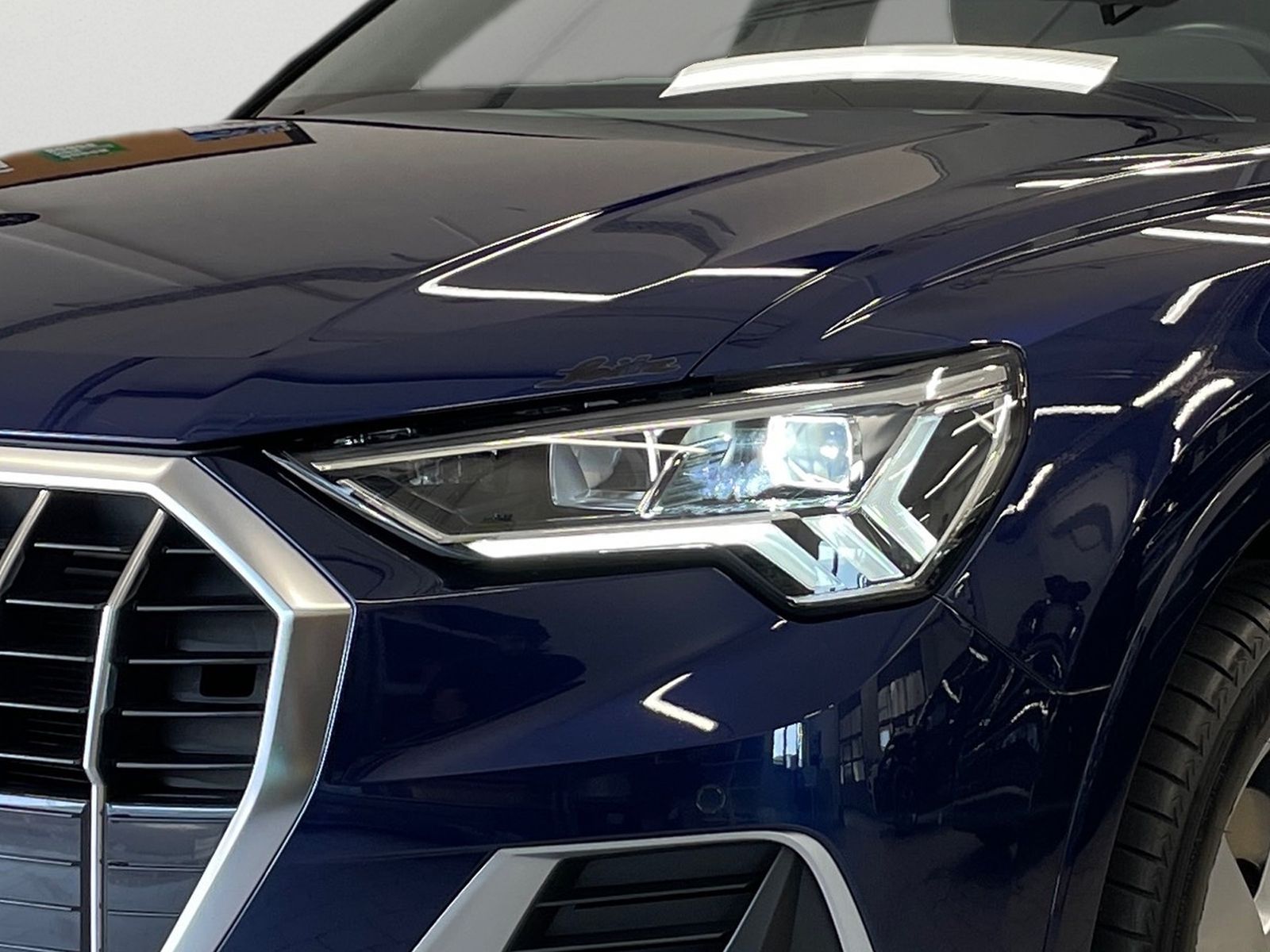 Audi Q3 40 TFSI quattro advanced - Samsaru's Car Outlet