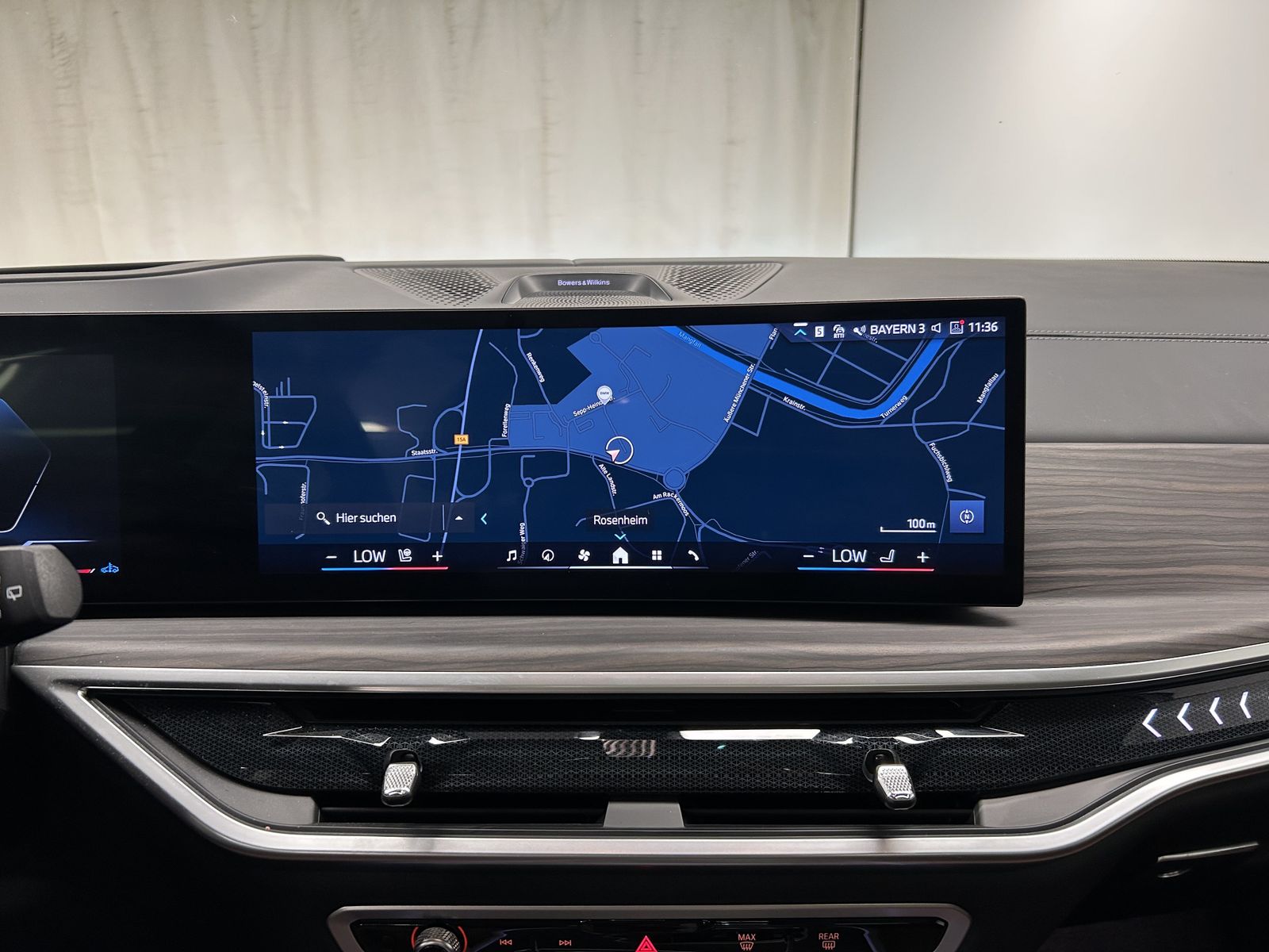 BMW X5 xDrive40i M Sportpaket AHK B&W Pano. DAB Driv