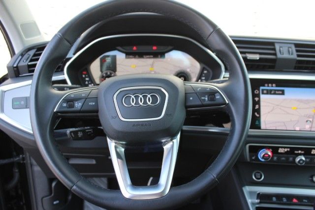 Audi Q3 35 TDI quattro S tronic - Samsaru's Car Outlet