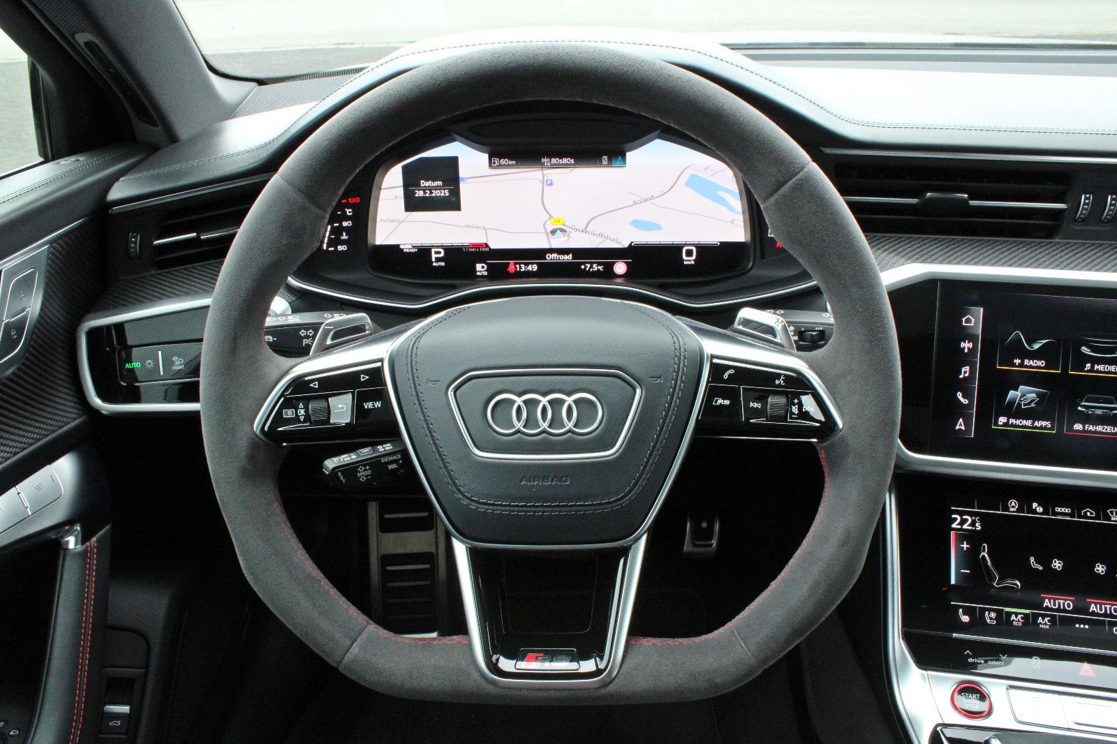 Audi RS6 Avant BLACK AHK PANO LASER HUD 280km/h LUFT