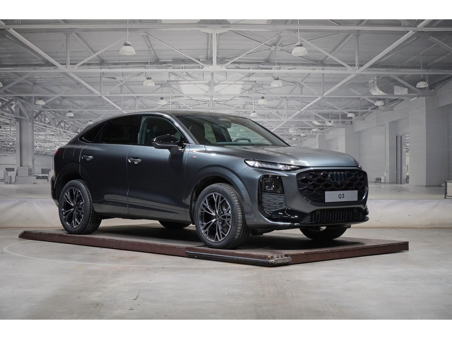Audi Q3 Sportback TFSI quattro S tronic line PANO AHK