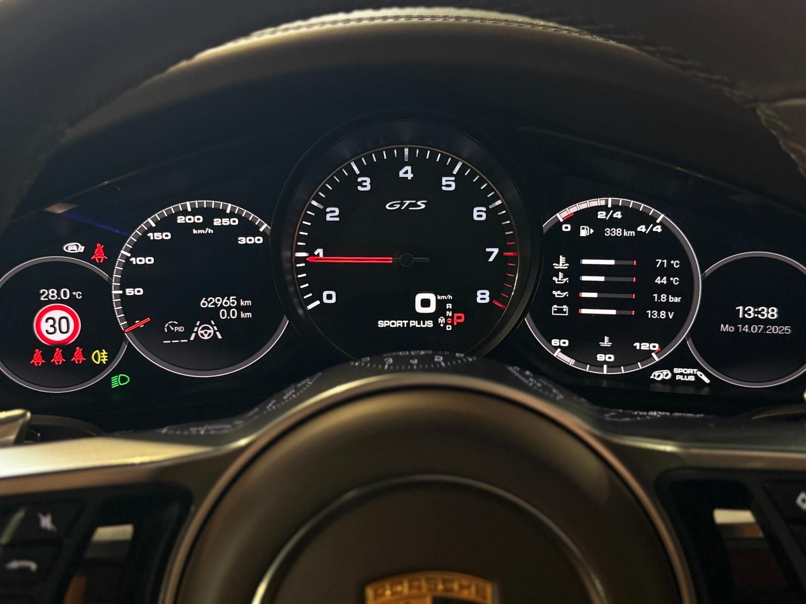 Porsche Cayenne GTS *Pano*InnoDrive*18-Wege*AHK