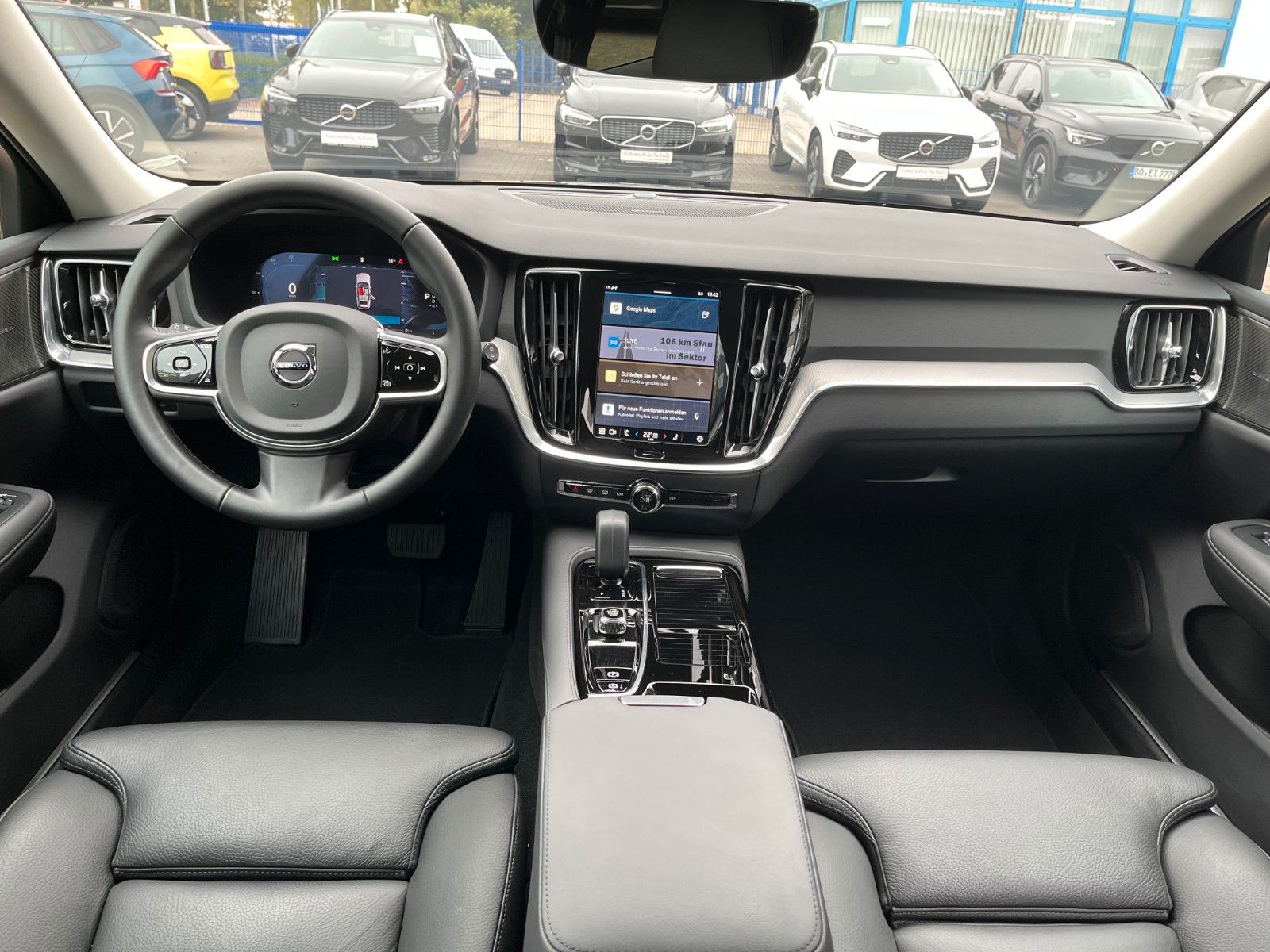 Volvo V60 T6 AWD Plug-in Hybrid Plus Dark Auto