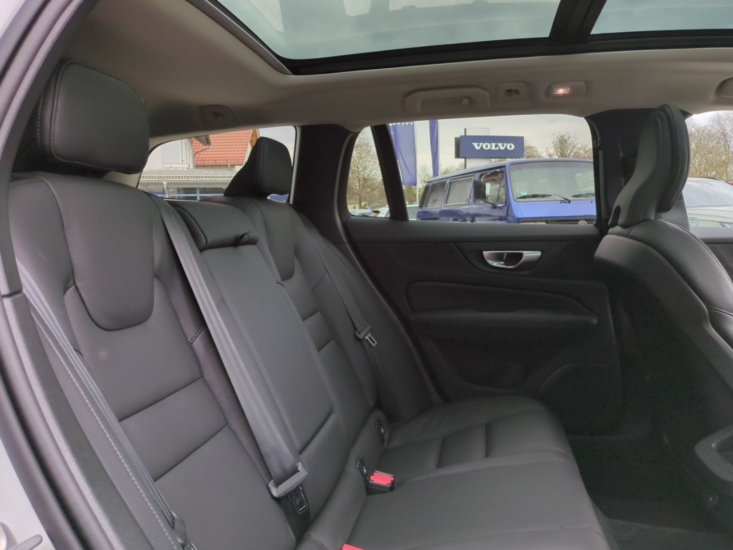 Volvo V60 Cross Country Plus AWD Panodach Leder Standh