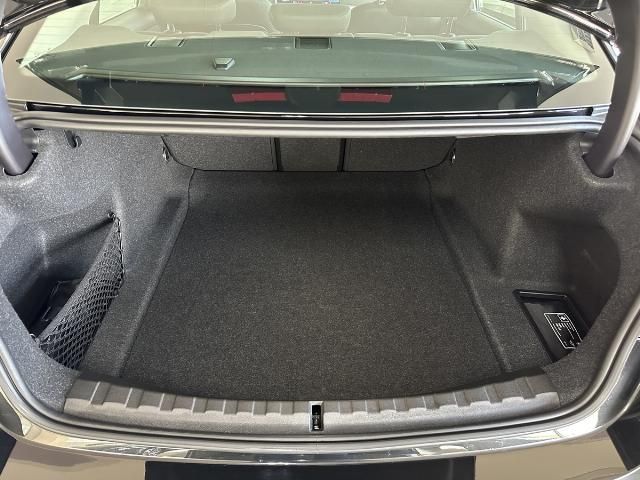 BMW 320 i Limousine - Samsaru's Car Outlet