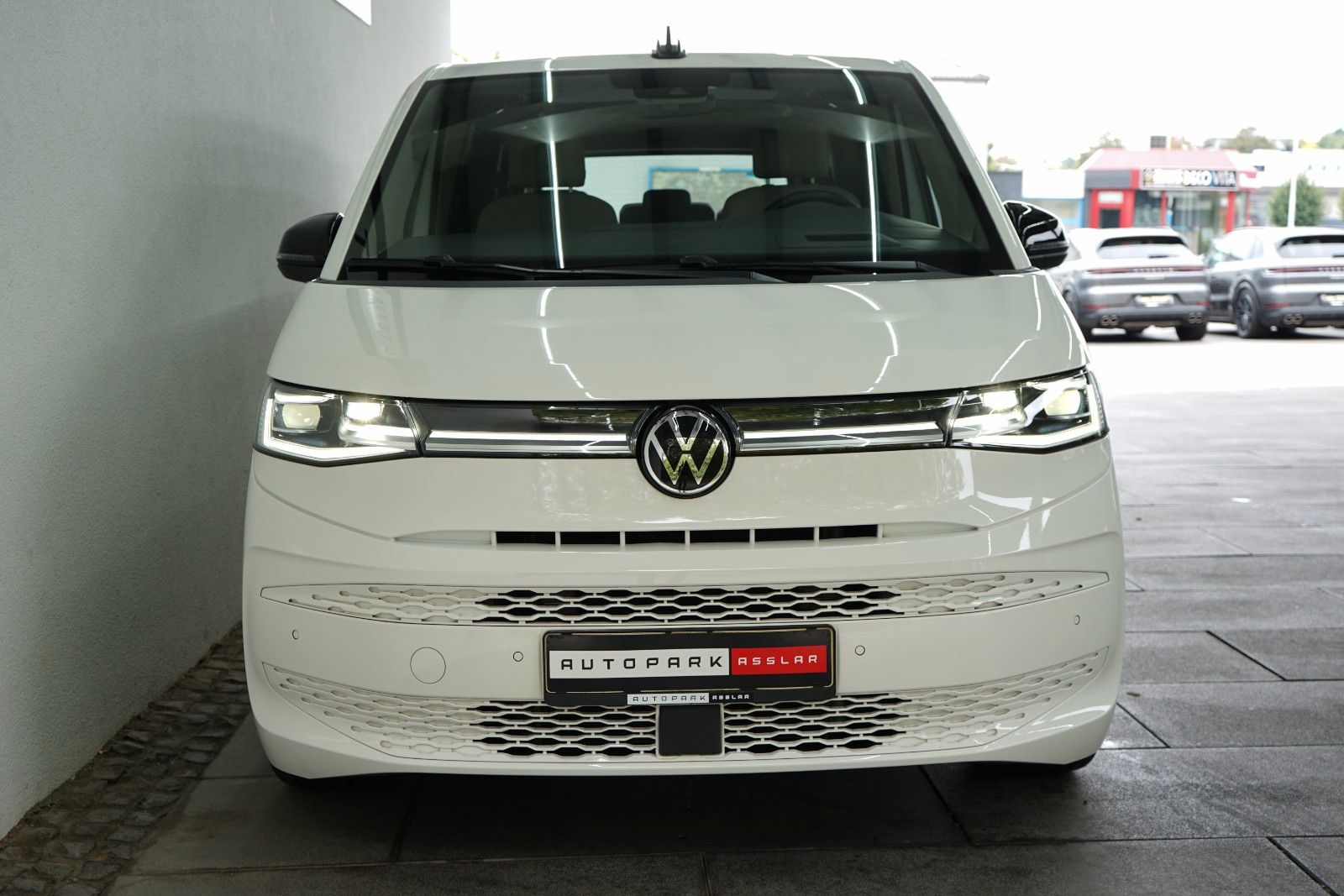 Volkswagen T7 Multivan Lang 2.0 TSI Style/Leder/Mega-Spec!