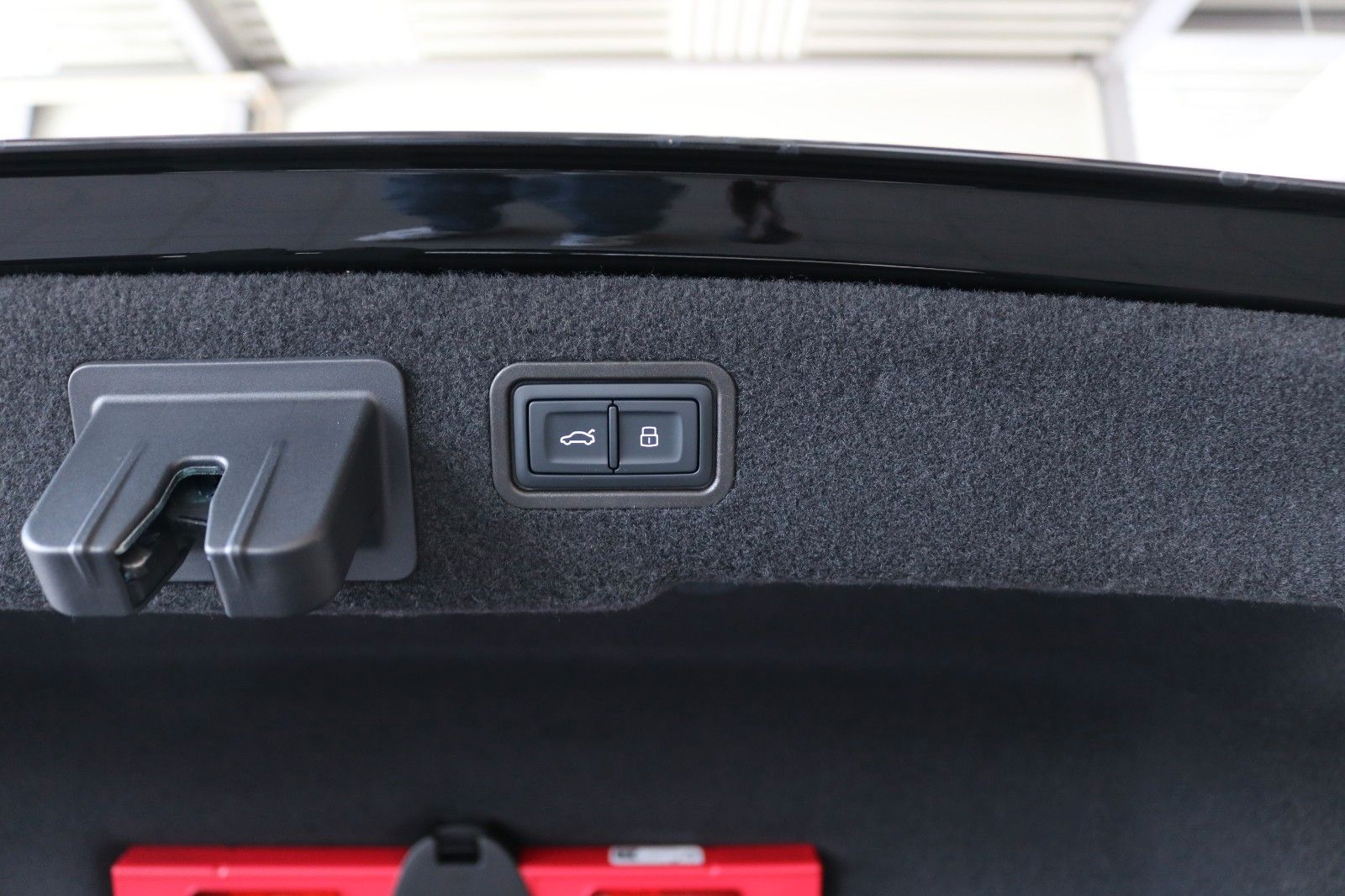 Audi A8 L 50 TDI Lang S line - Samsaru's Car Outlet