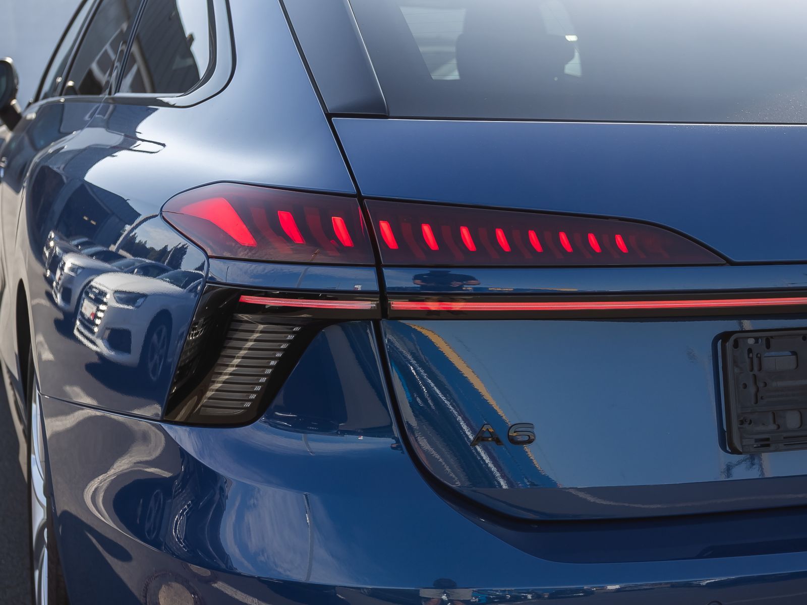 Audi A6 Avant S line TDI qu Stronic Navi Matrix Panor