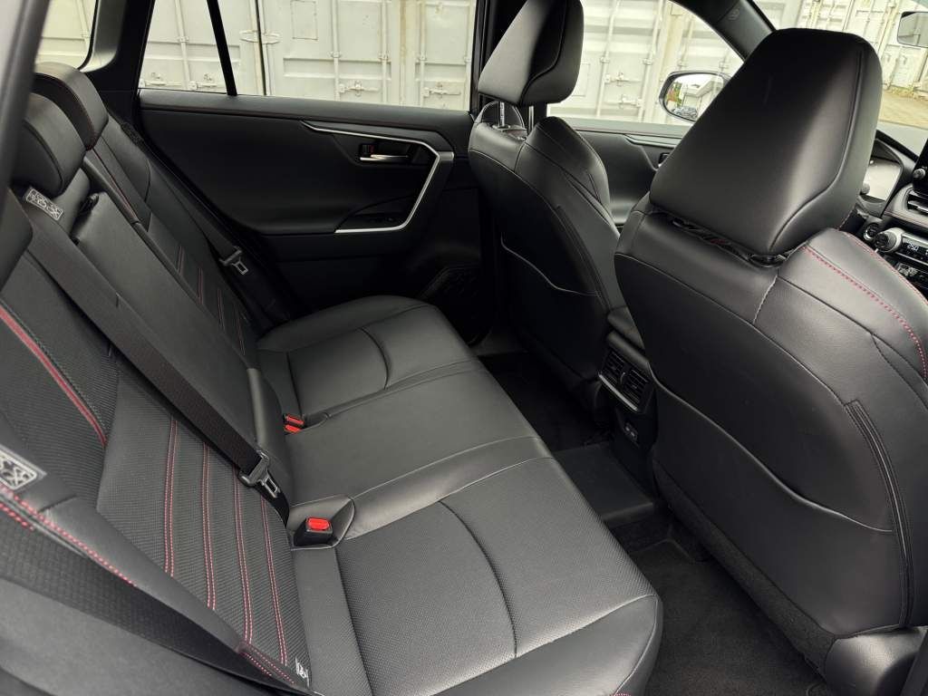 Toyota RAV 4 Plug-in-Hybrid Style+Allrad+Navi+Leder+JBL