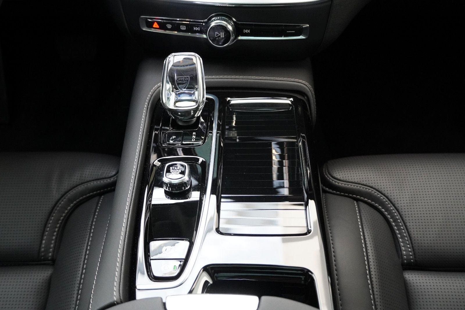 Volvo V60 Kombi Plus Bright Recharge Plug-In Hybrid AW