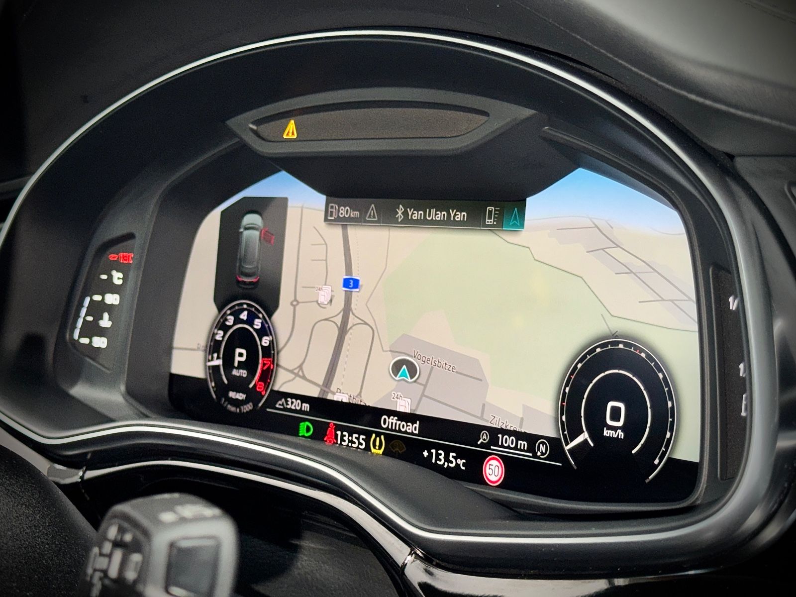 Audi RSQ8*CARBON*MATRIX*ALLRADLENKUNG*HEAD-UP*2.HAND*