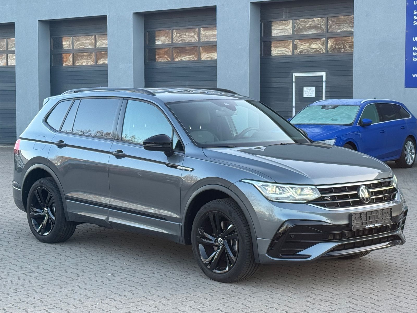 Volkswagen Tiguan Allspace R-Line 4M °B&S°AHK°R-Kamera°