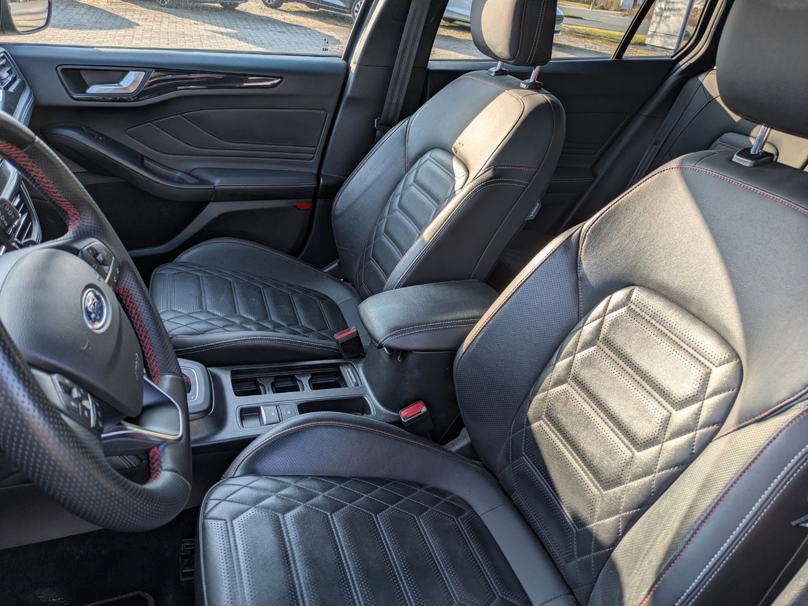 Ford Focus Turnier ST-Line Vignale*LEDER*NAVI*ACC*B&O