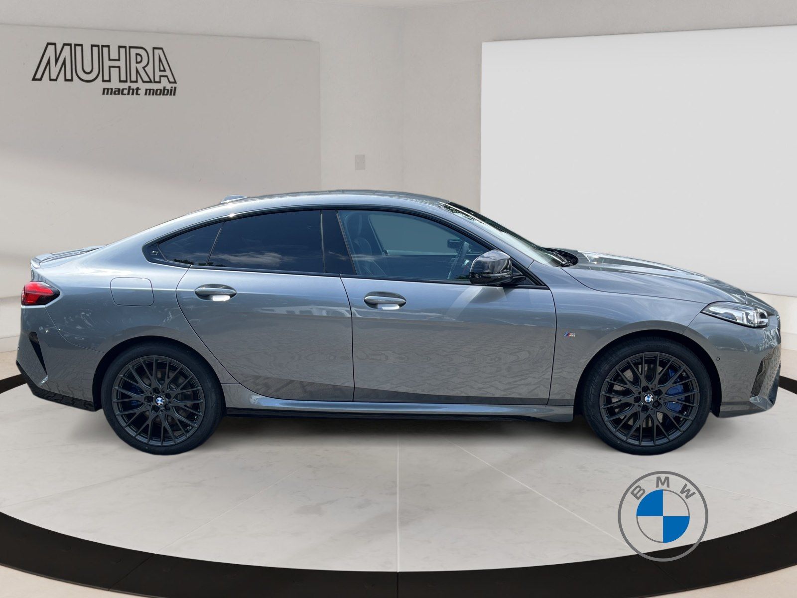 BMW M235 xDrive M Sport 19" Massage Lenkradhzg.