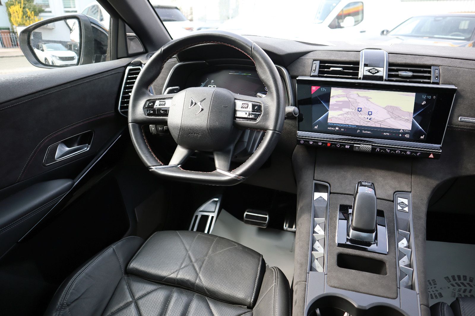 DS Automobiles DS7 E-Ten 4x4 Perf. Line*Rivoli*St.H*AHK*Pano*SH
