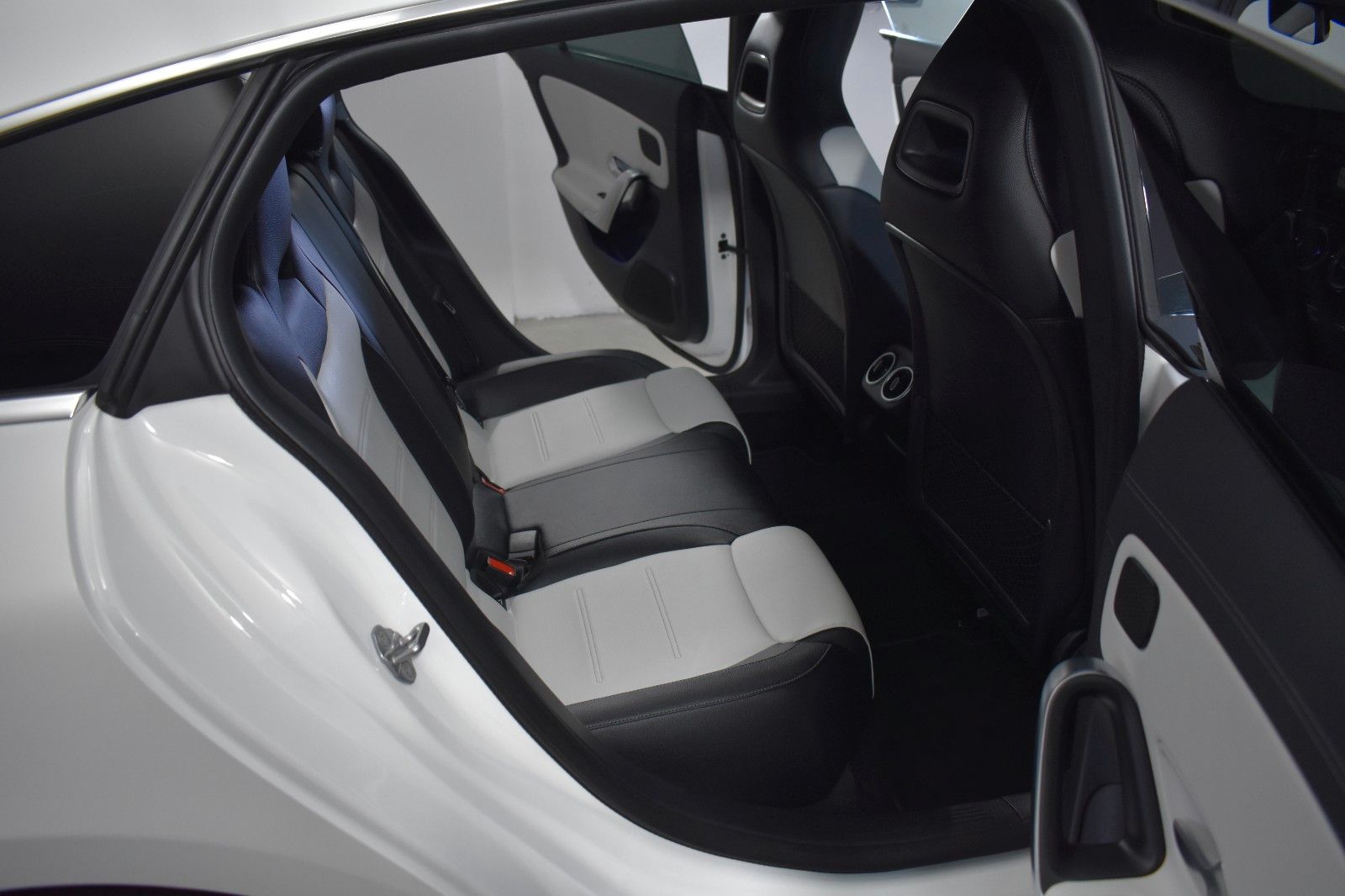 Mercedes-Benz CLA45 S AMG SB 4M - Samsaru's Car Outlet