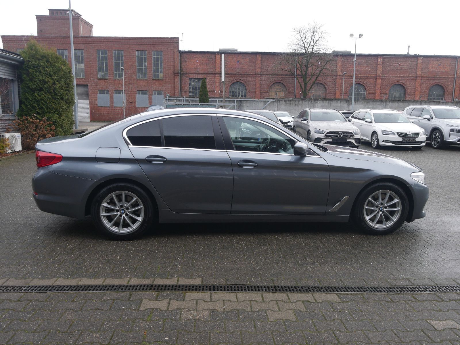 BMW 530 i xDrive Limousine Business Navi Head-up LED